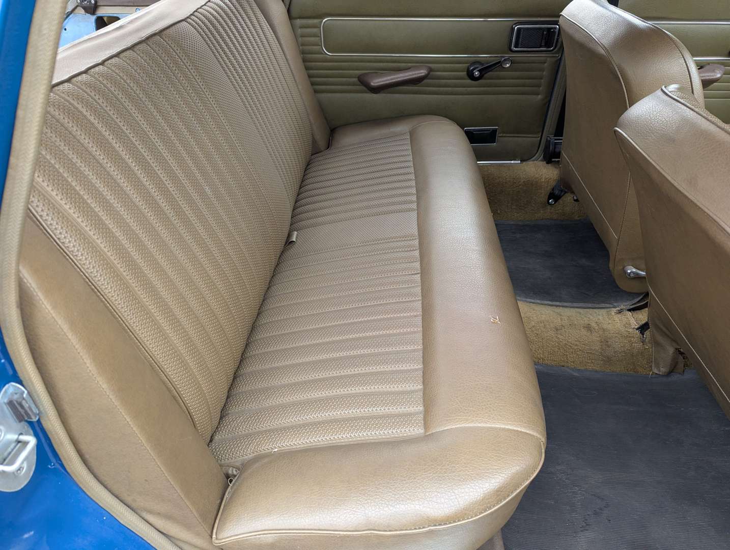 <p>1973 AUSTIN MAXI 1500</p>