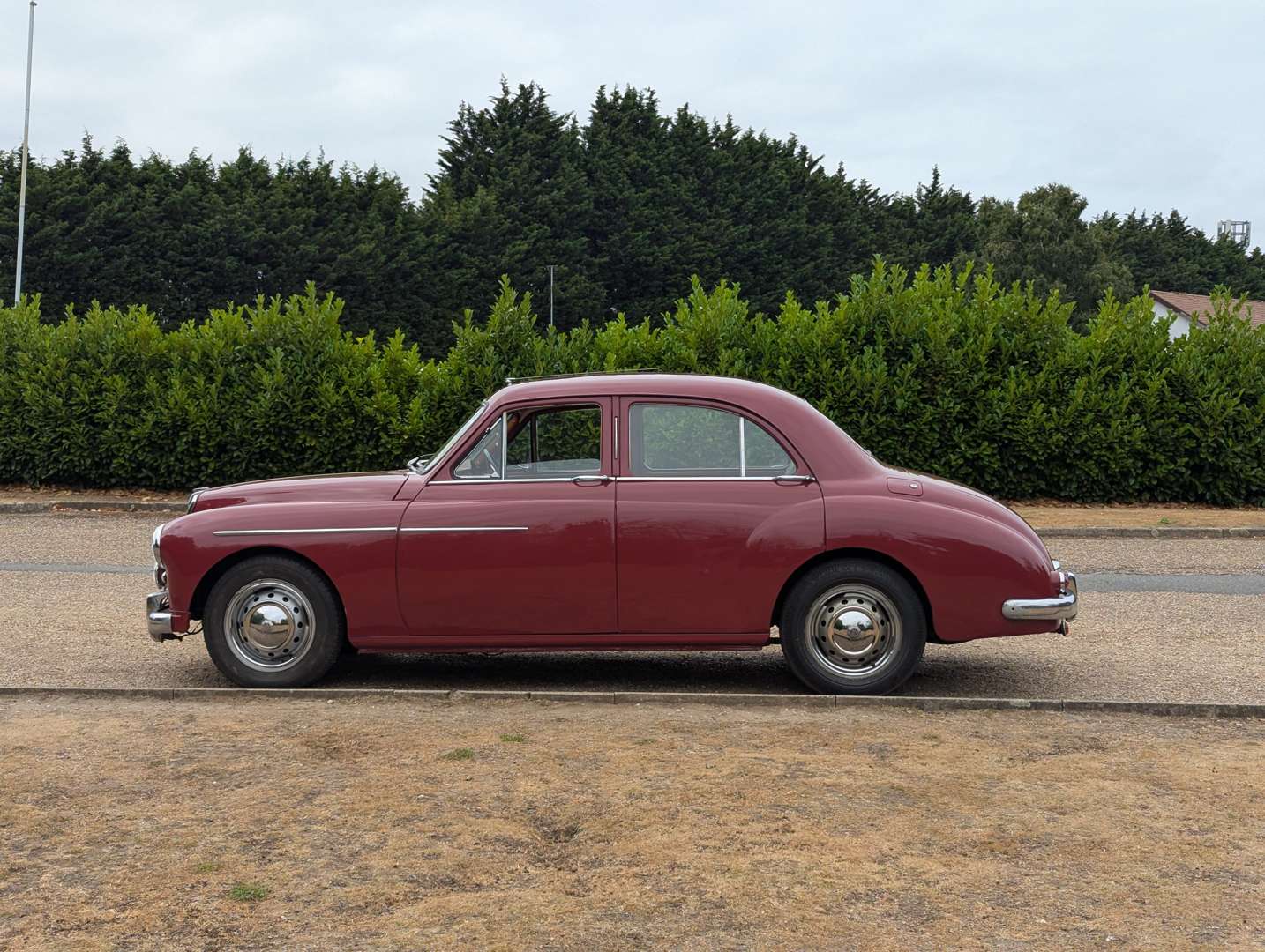 <p>1957 MG MAGNETTE</p>