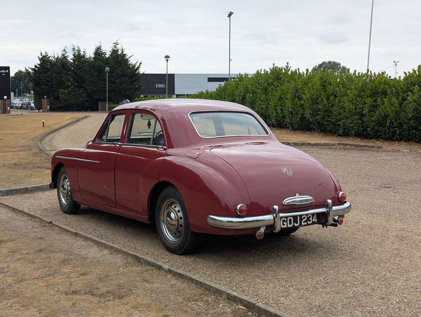 <p>1957 MG MAGNETTE</p>