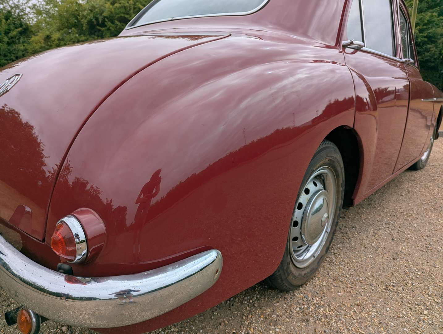<p>1957 MG MAGNETTE</p>