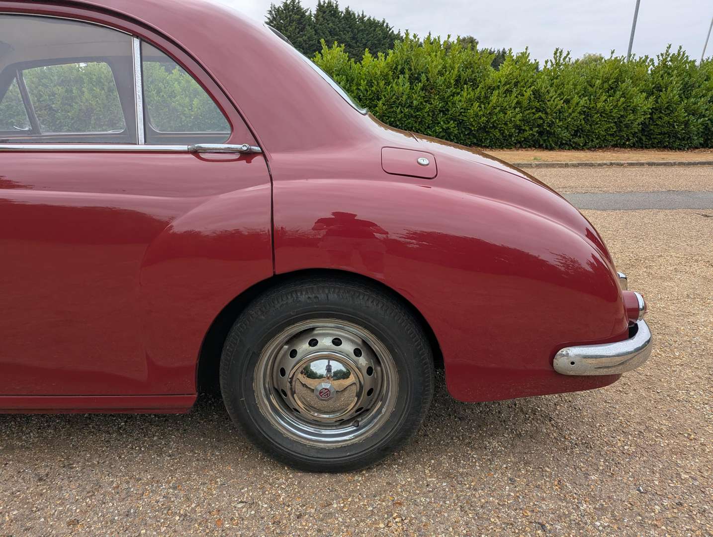 <p>1957 MG MAGNETTE</p>