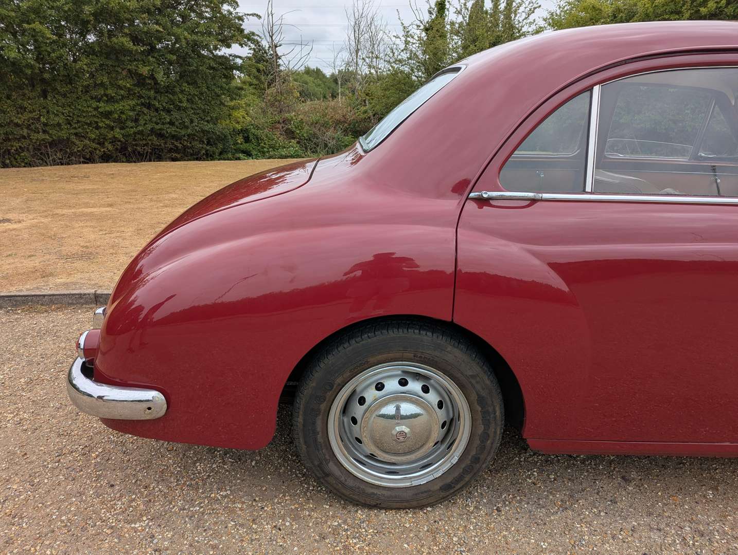 <p>1957 MG MAGNETTE</p>