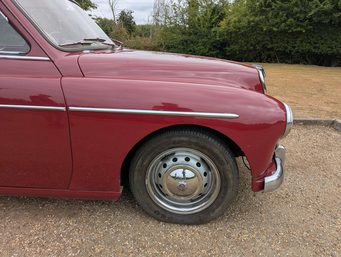 <p>1957 MG MAGNETTE</p>
