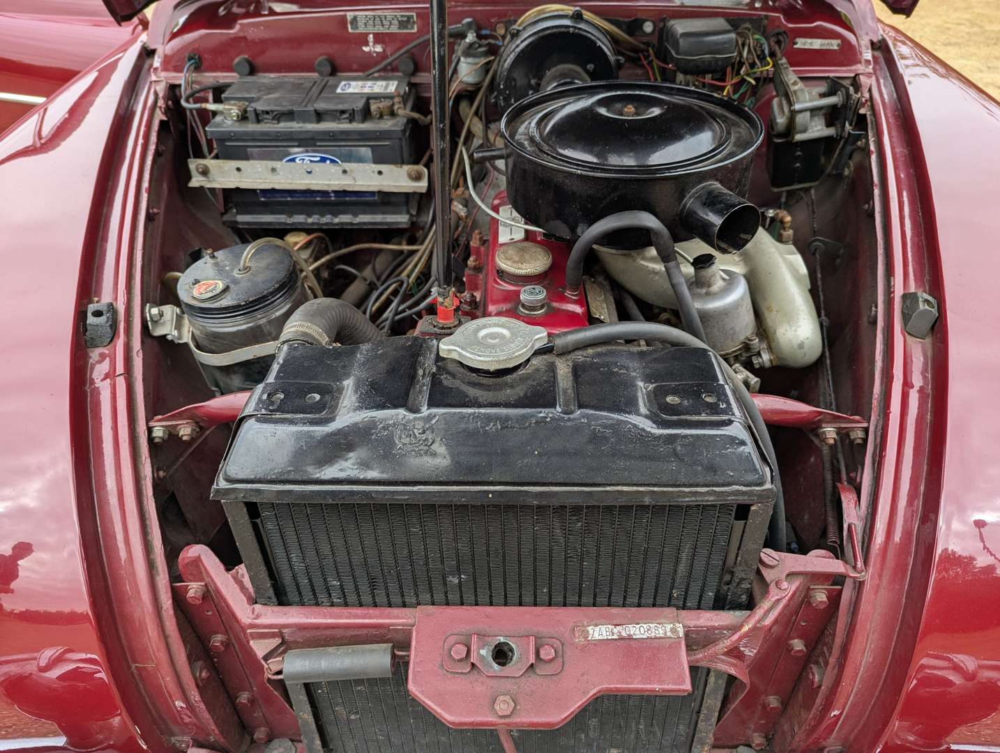 <p>1957 MG MAGNETTE</p>