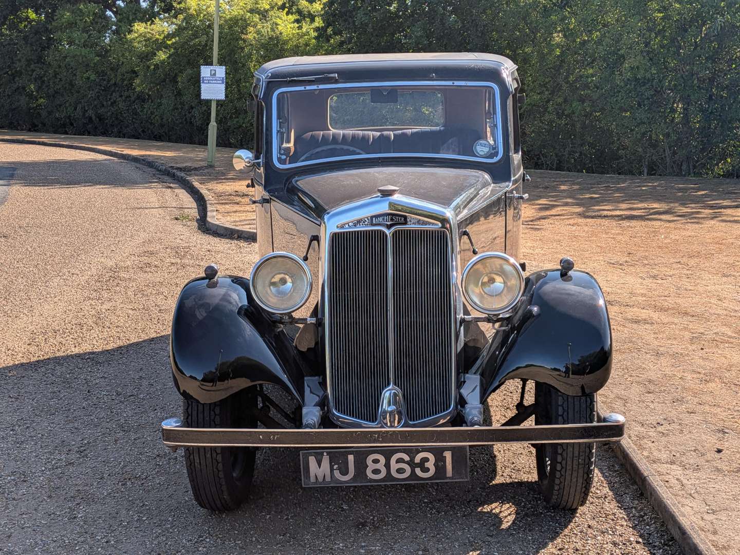 <p>1935 LANCHESTER 10</p>