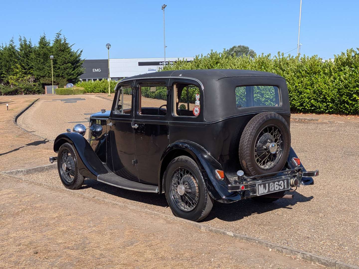 <p>1935 LANCHESTER 10</p>