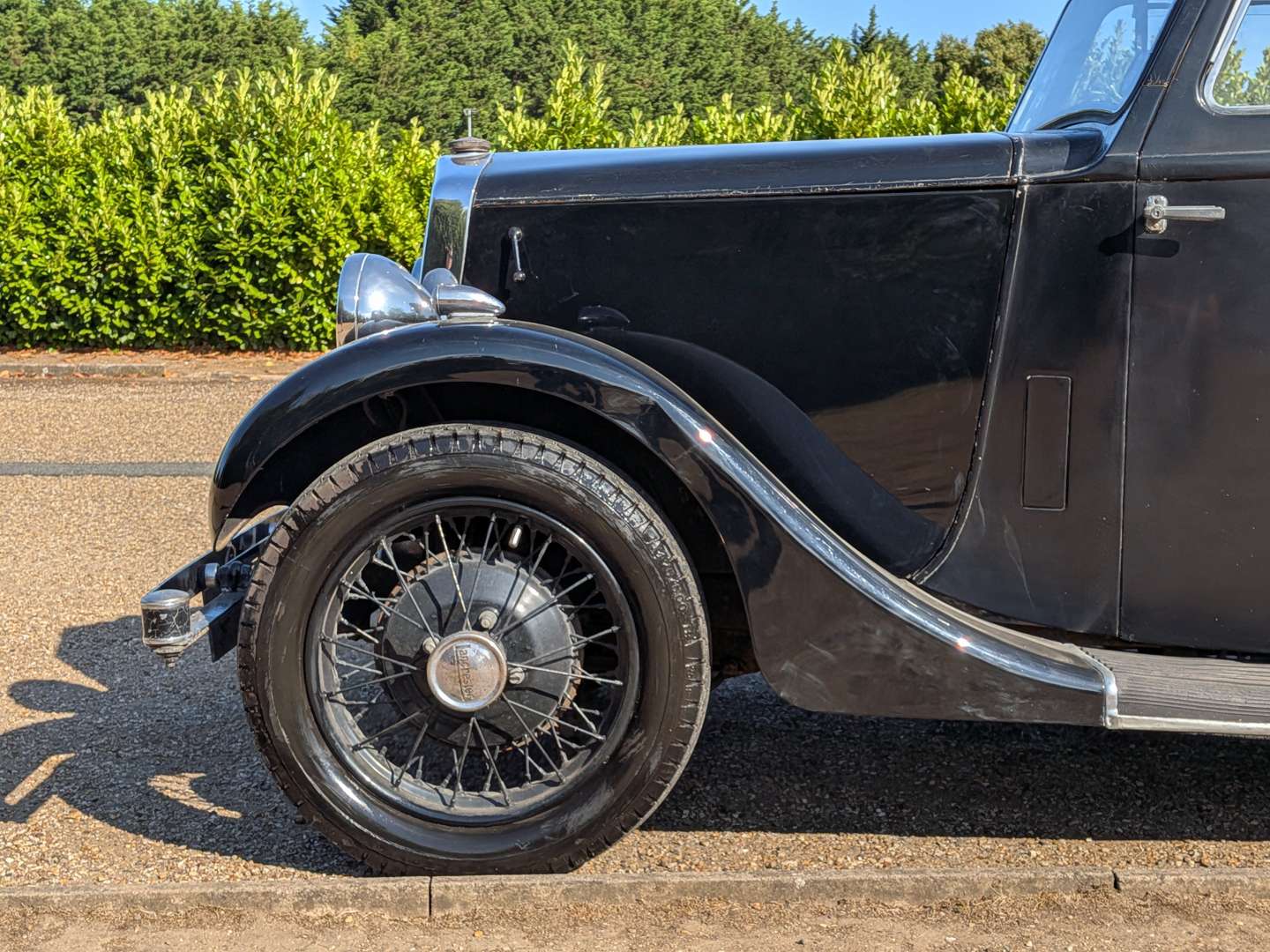 <p>1935 LANCHESTER 10</p>