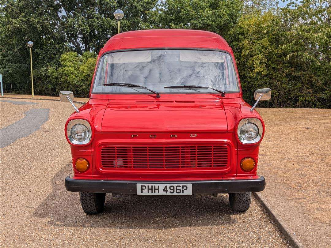 <p>1976 FORD TRANSIT MK1 LWB LHD</p>