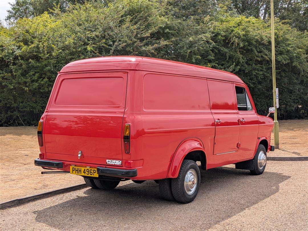 <p>1976 FORD TRANSIT MK1 LWB LHD</p>