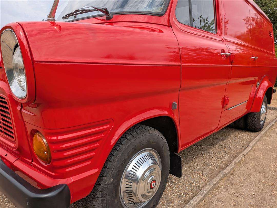 <p>1976 FORD TRANSIT MK1 LWB LHD</p>