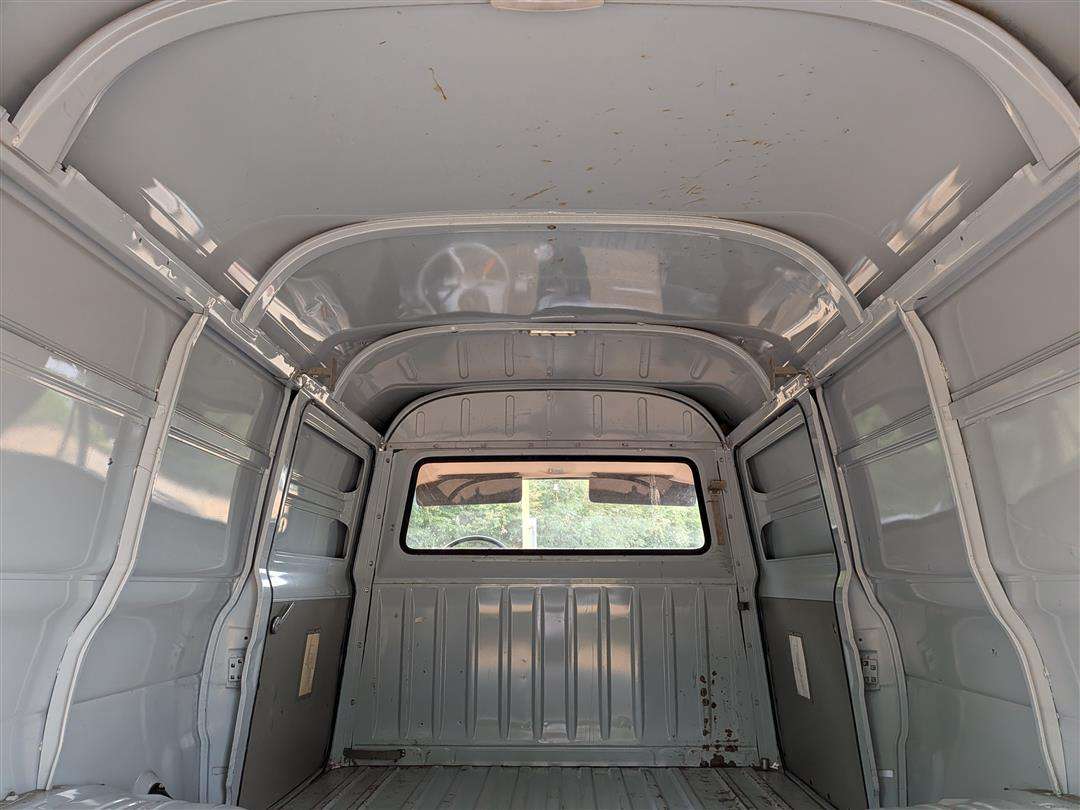 <p>1976 FORD TRANSIT MK1 LWB LHD</p>