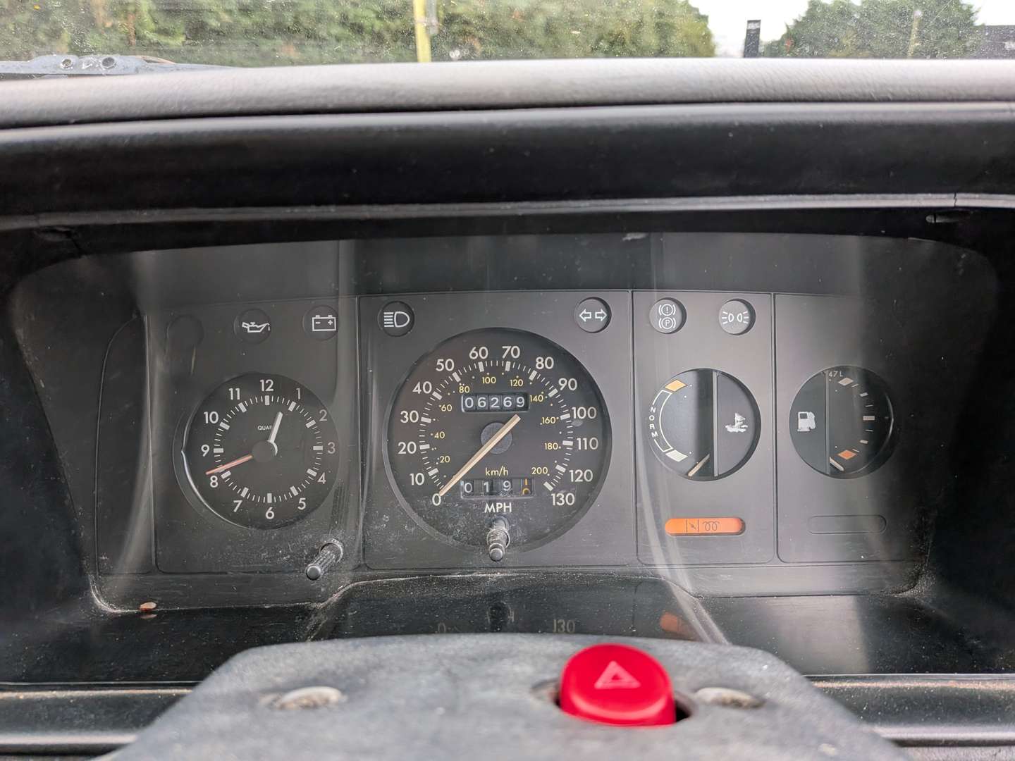 <p>1990 FORD ESCORT 35 VAN</p>