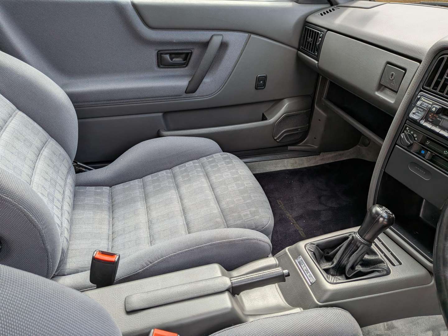 <p>1992 VW CORRADO G60</p>