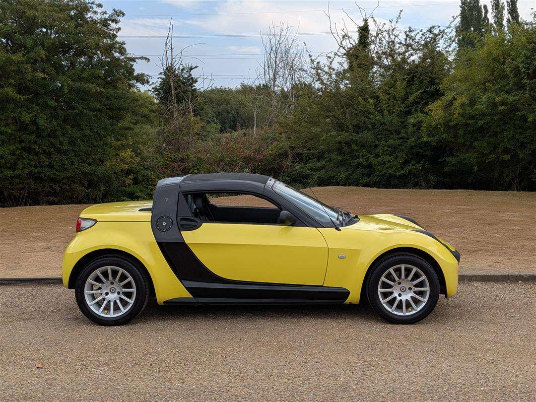 <p>2005 SMART ROADSTER 80 AUTO</p>