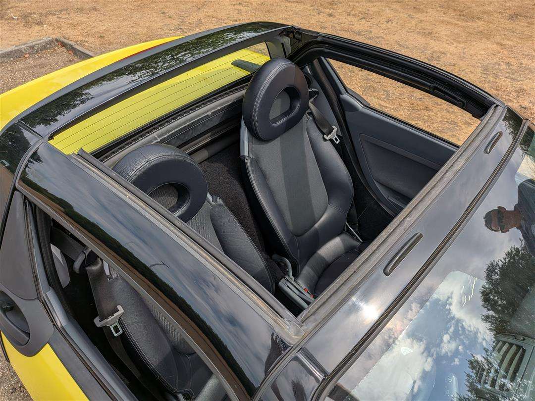 <p>2005 SMART ROADSTER 80 AUTO</p>