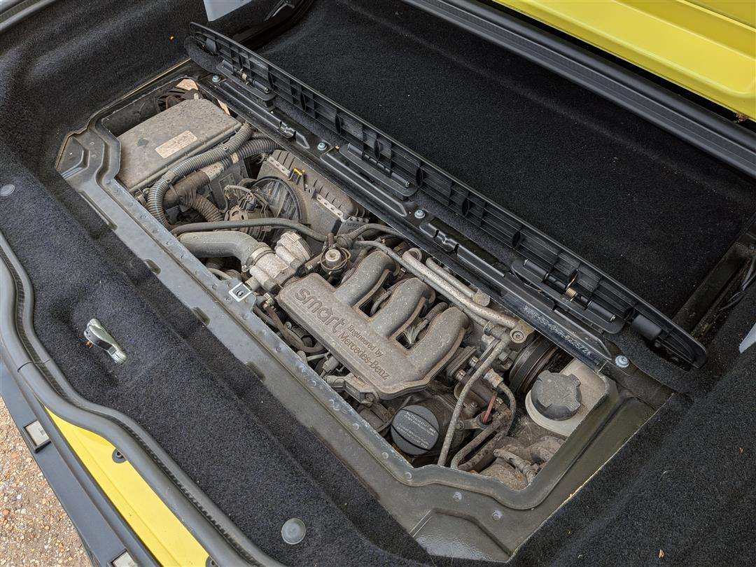 <p>2005 SMART ROADSTER 80 AUTO</p>