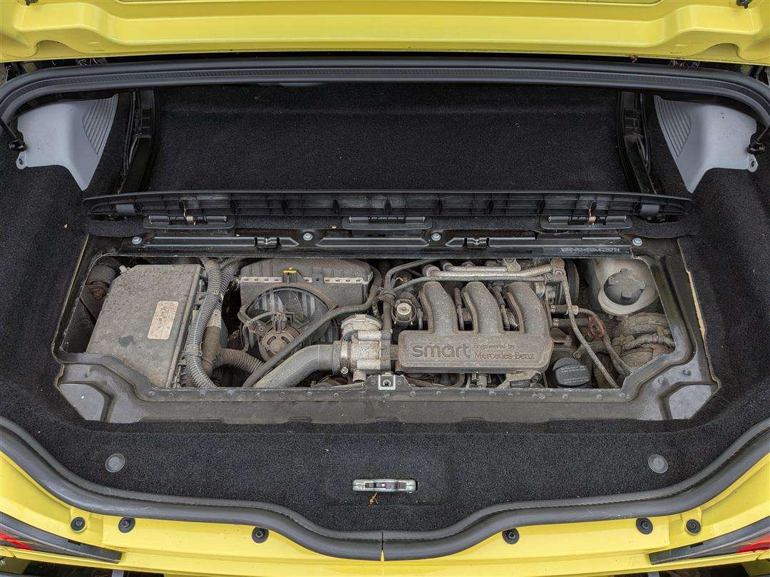 <p>2005 SMART ROADSTER 80 AUTO</p>