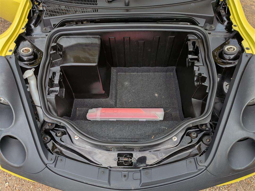 <p>2005 SMART ROADSTER 80 AUTO</p>