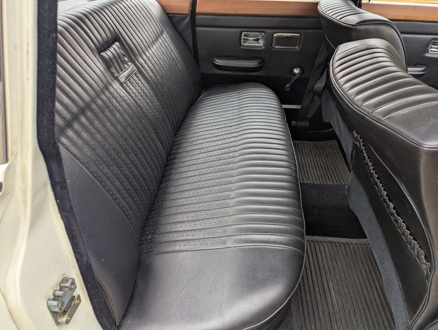 <p>1970 TRIUMPH 2000 MK2</p>