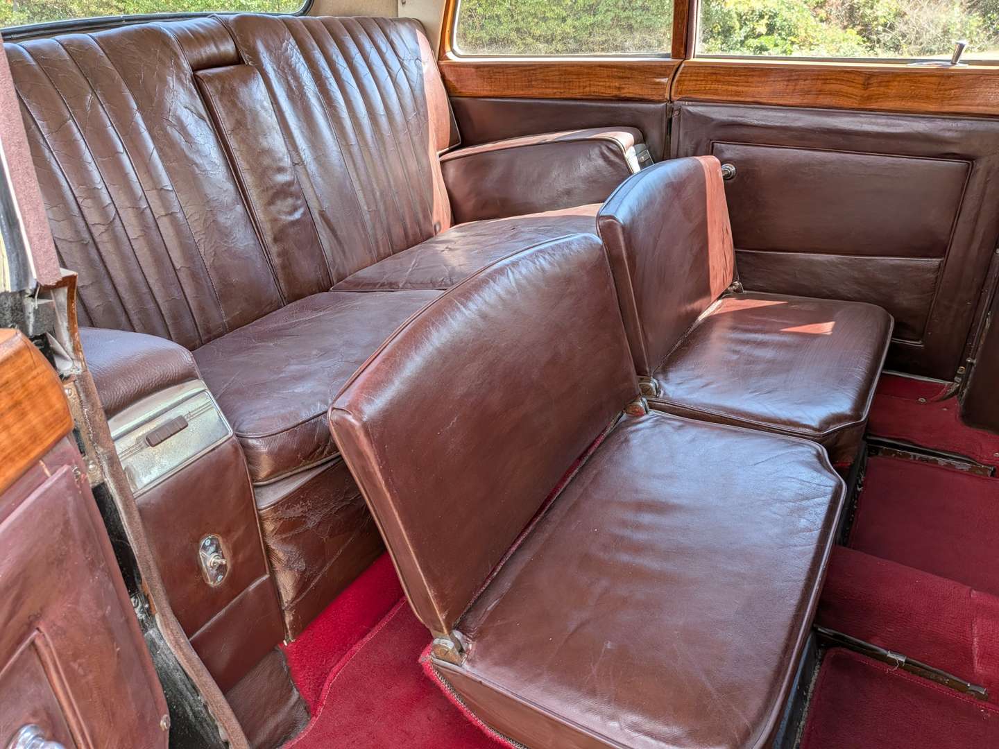 <p>1951 ARMSTRONG SIDDELEY WHITLEY LIMOUSINE</p>