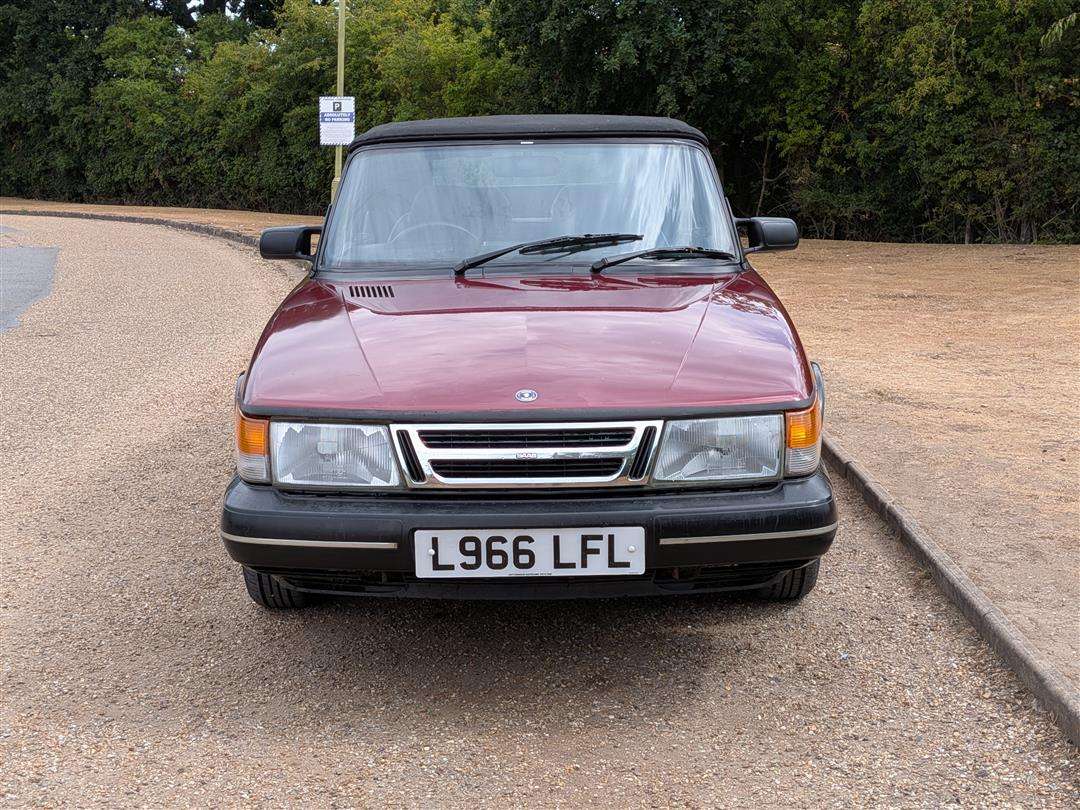 <p>1993 SAAB 900 CONVERTIBLE</p>