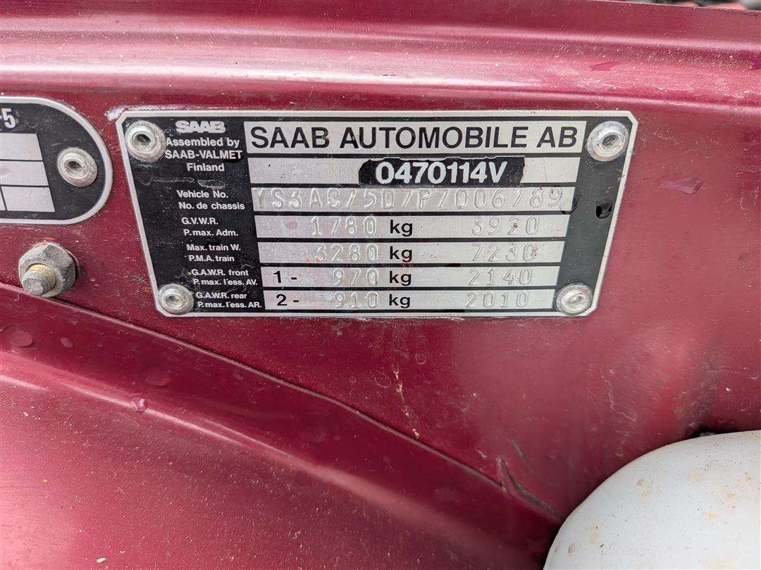 <p>1993 SAAB 900 CONVERTIBLE</p>