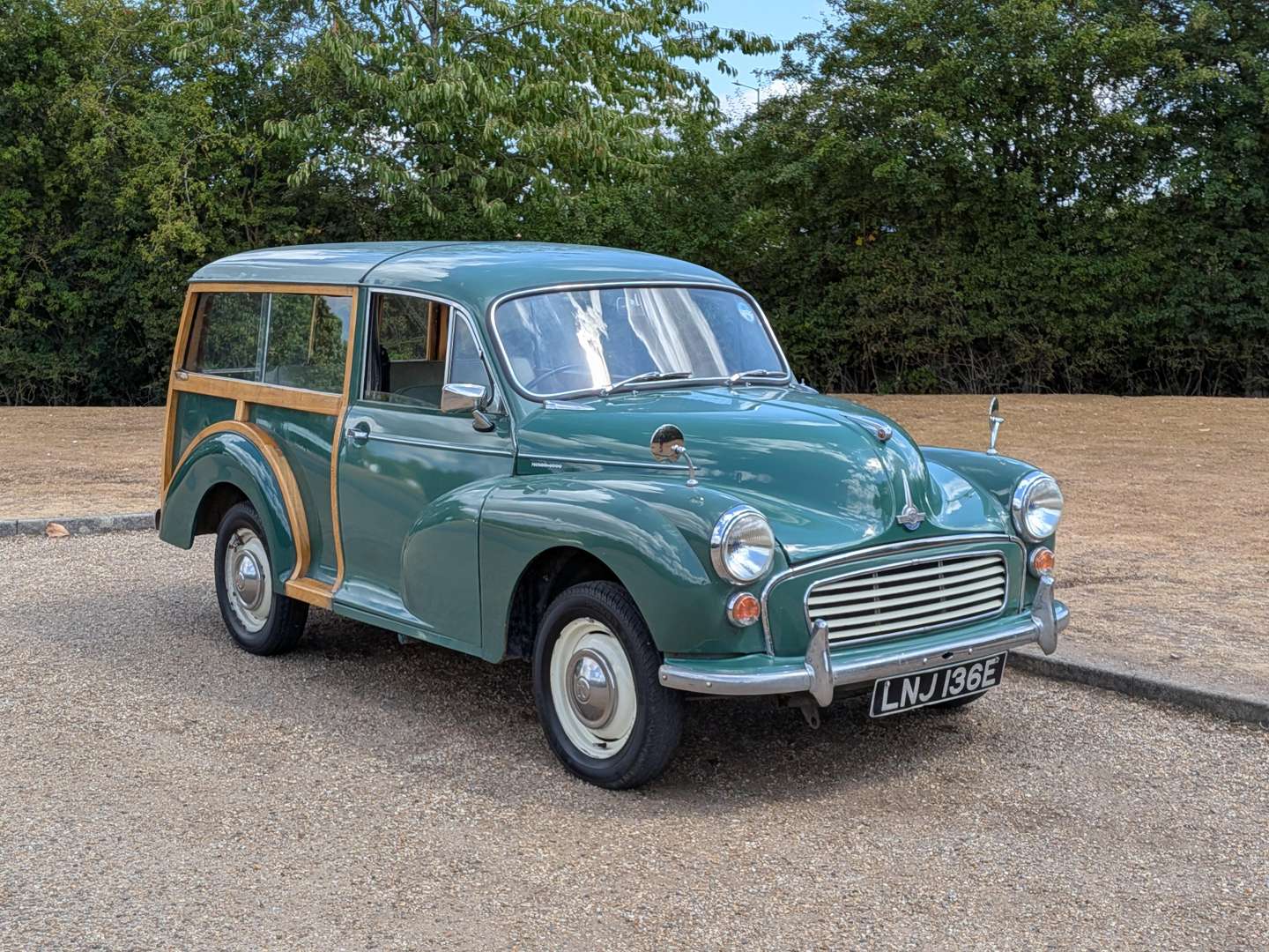 <p>1967 MORRIS MINOR TRAVELLER</p>
