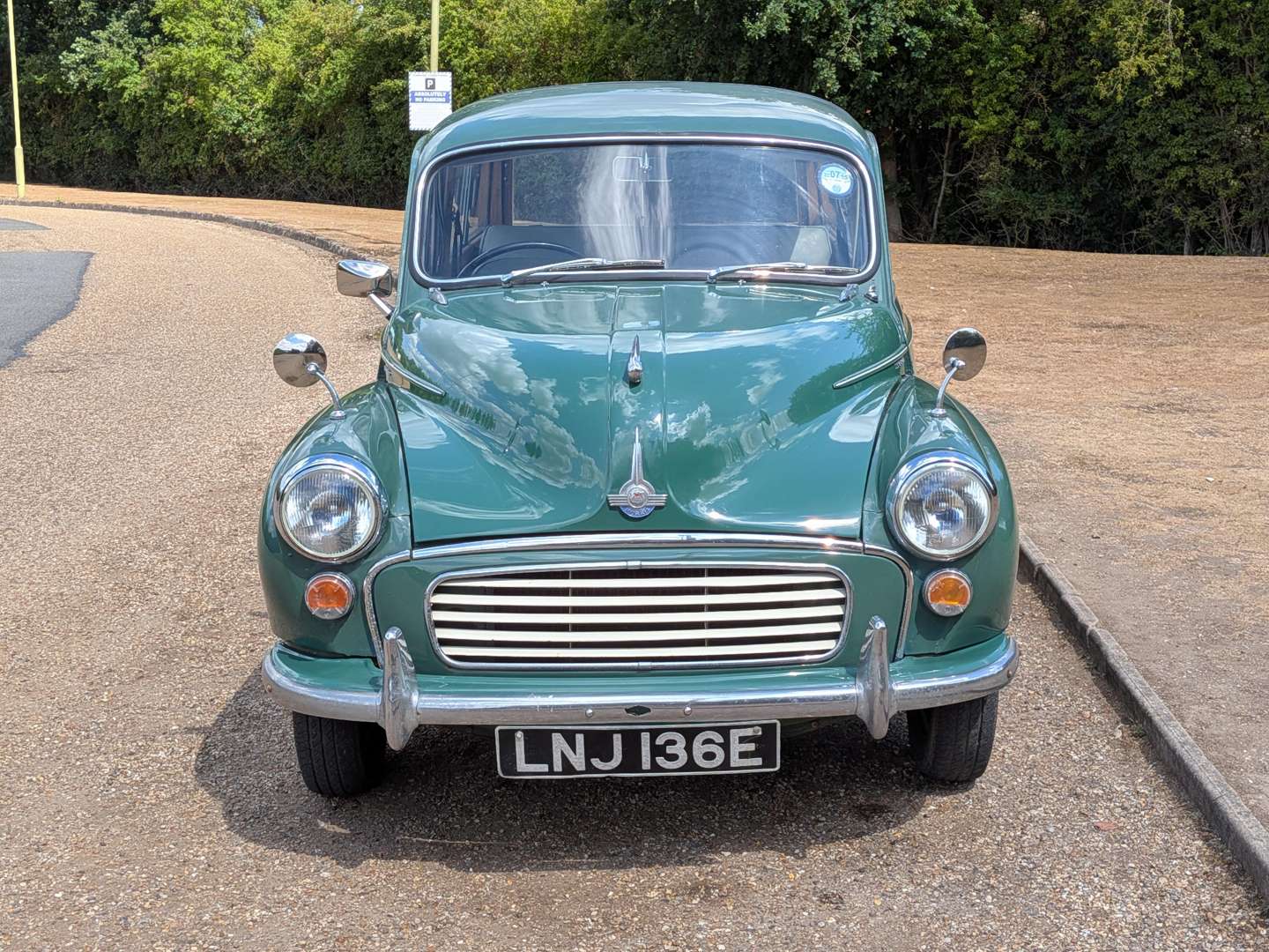 <p>1967 MORRIS MINOR TRAVELLER</p>