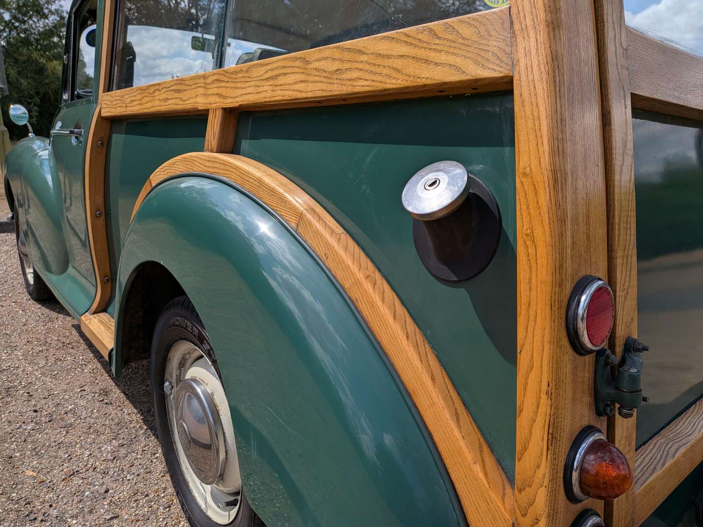 <p>1967 MORRIS MINOR TRAVELLER</p>