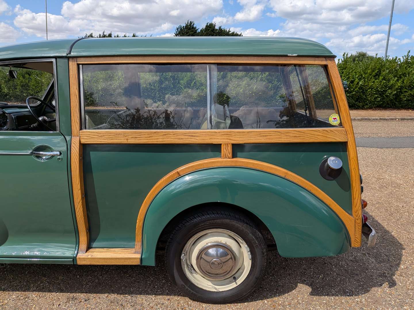 <p>1967 MORRIS MINOR TRAVELLER</p>