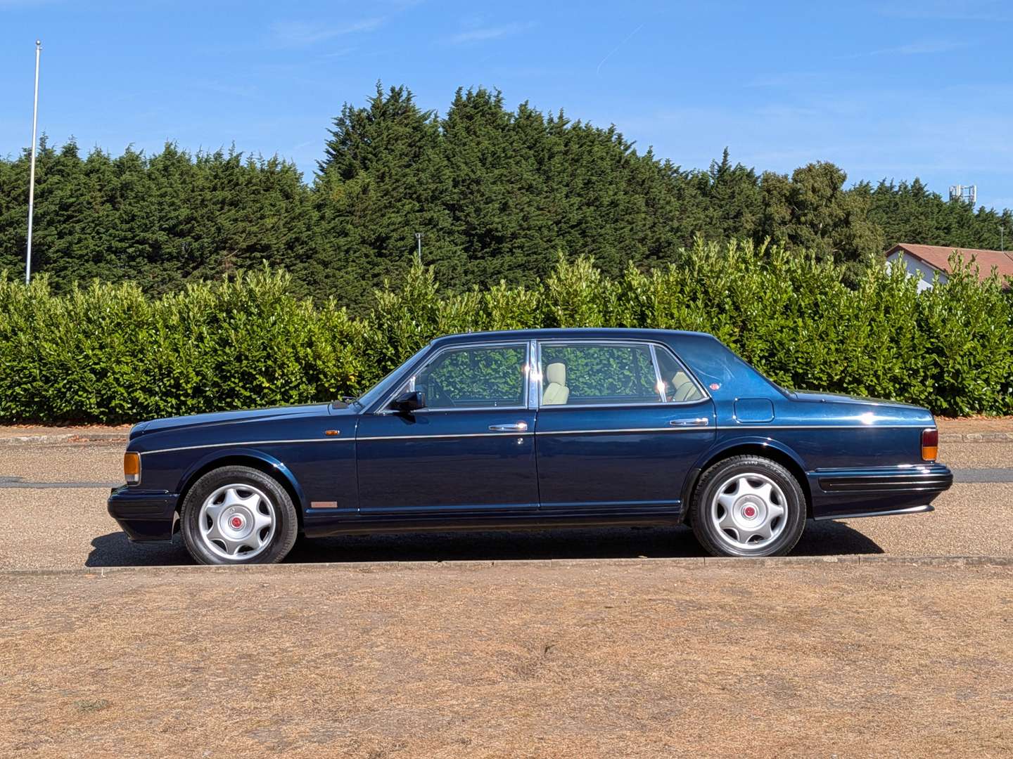 <p>1997 BENTLEY TURBO R LWB</p>
