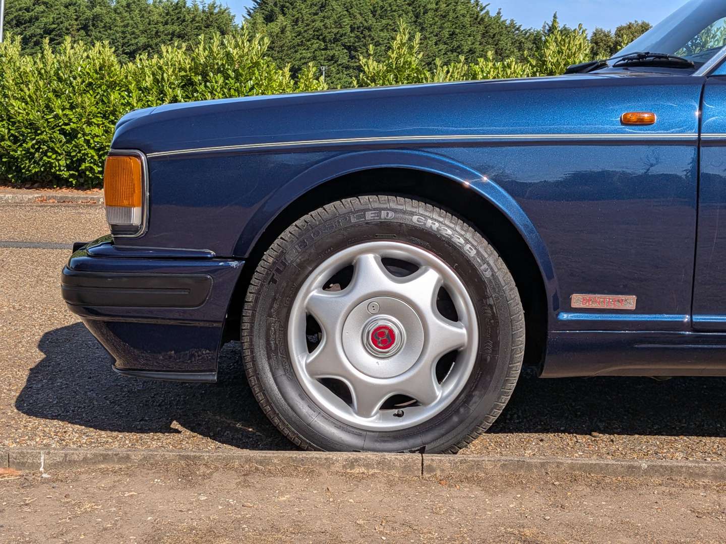 <p>1997 BENTLEY TURBO R LWB</p>