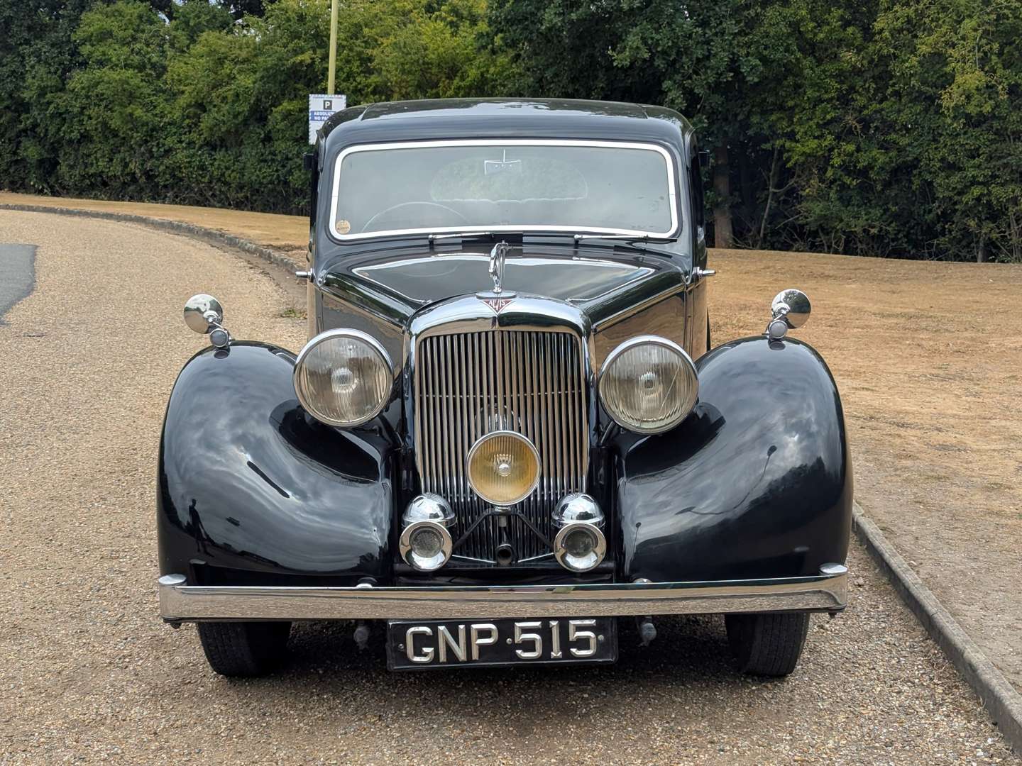 <p>1947 ALVIS TA14</p>