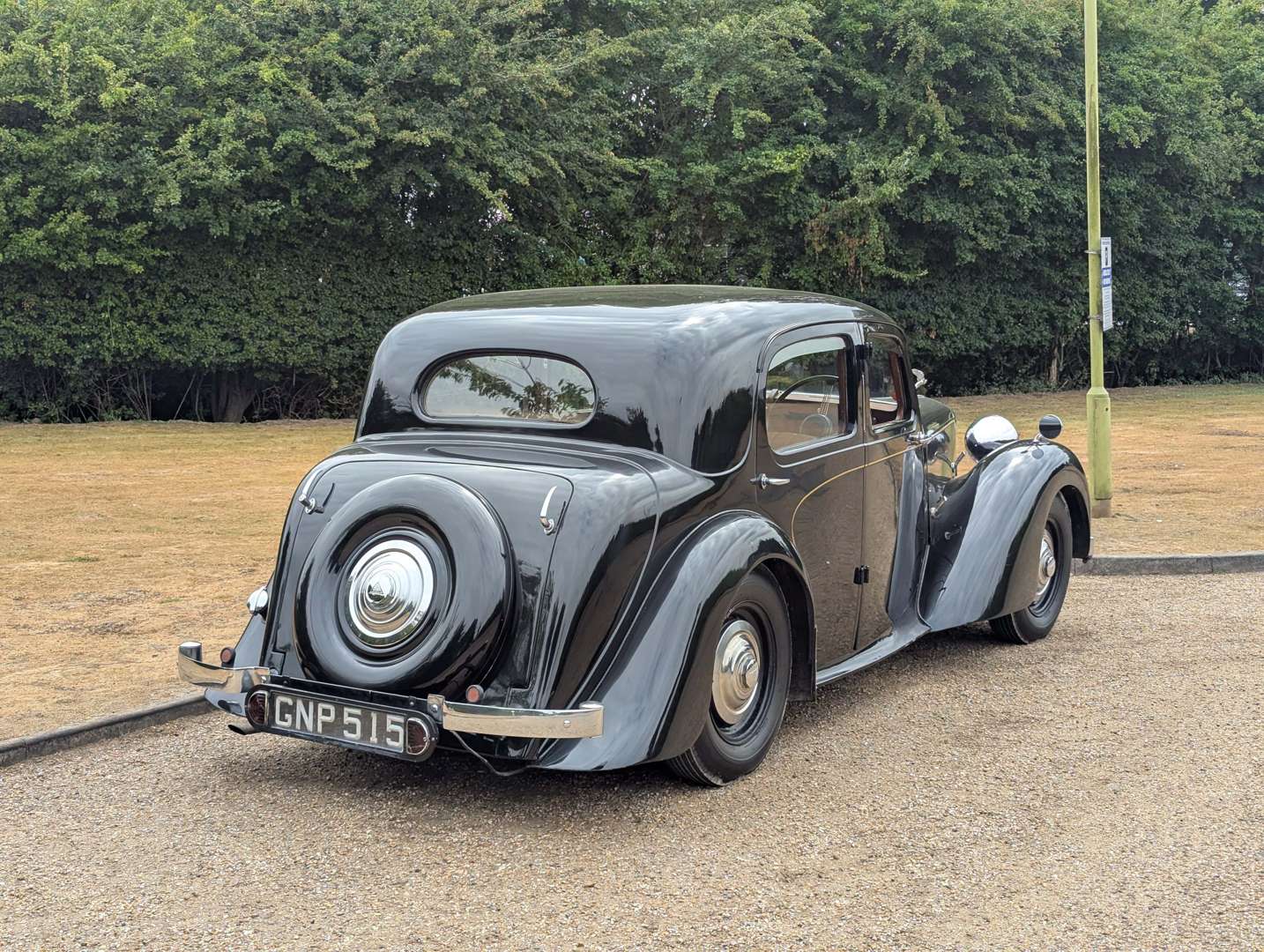 <p>1947 ALVIS TA14</p>