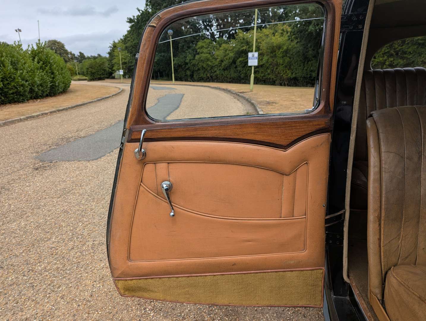 <p>1947 ALVIS TA14</p>