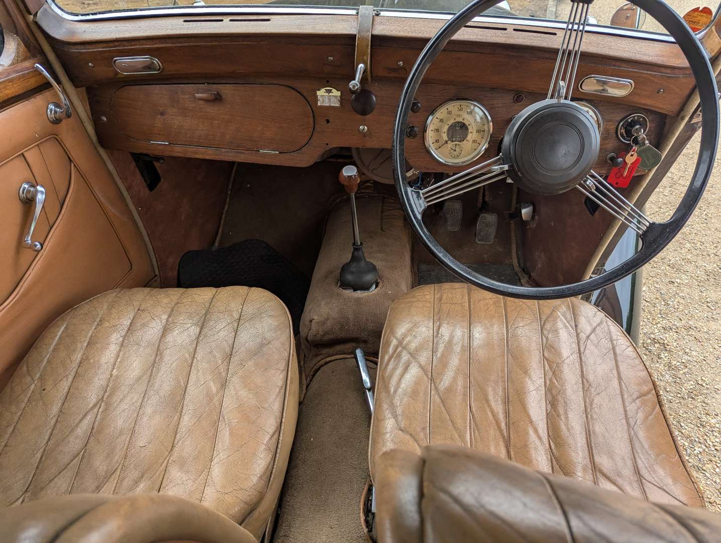 <p>1947 ALVIS TA14</p>