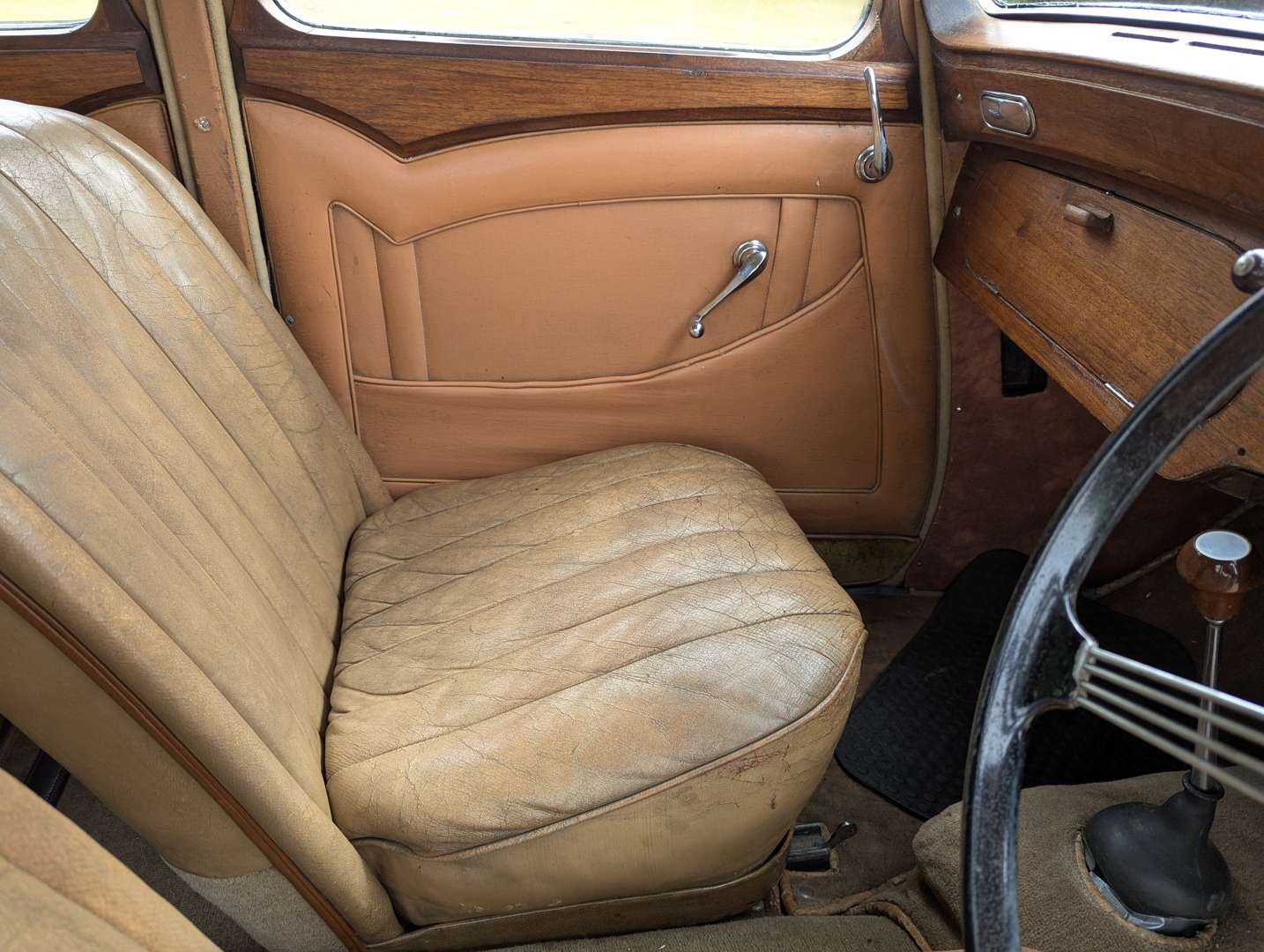 <p>1947 ALVIS TA14</p>