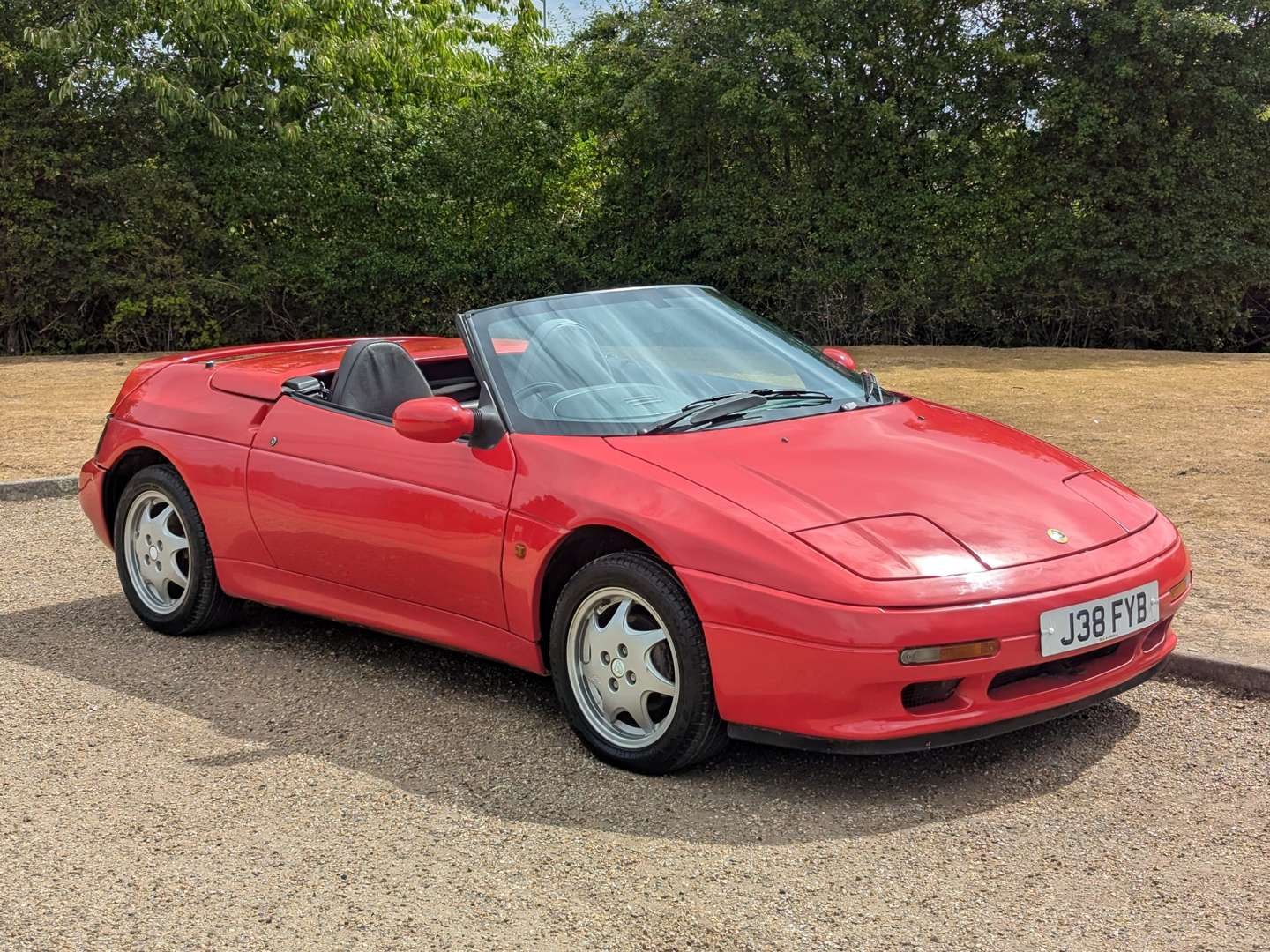 <p>1991 LOTUS ELAN SE TURBO</p>