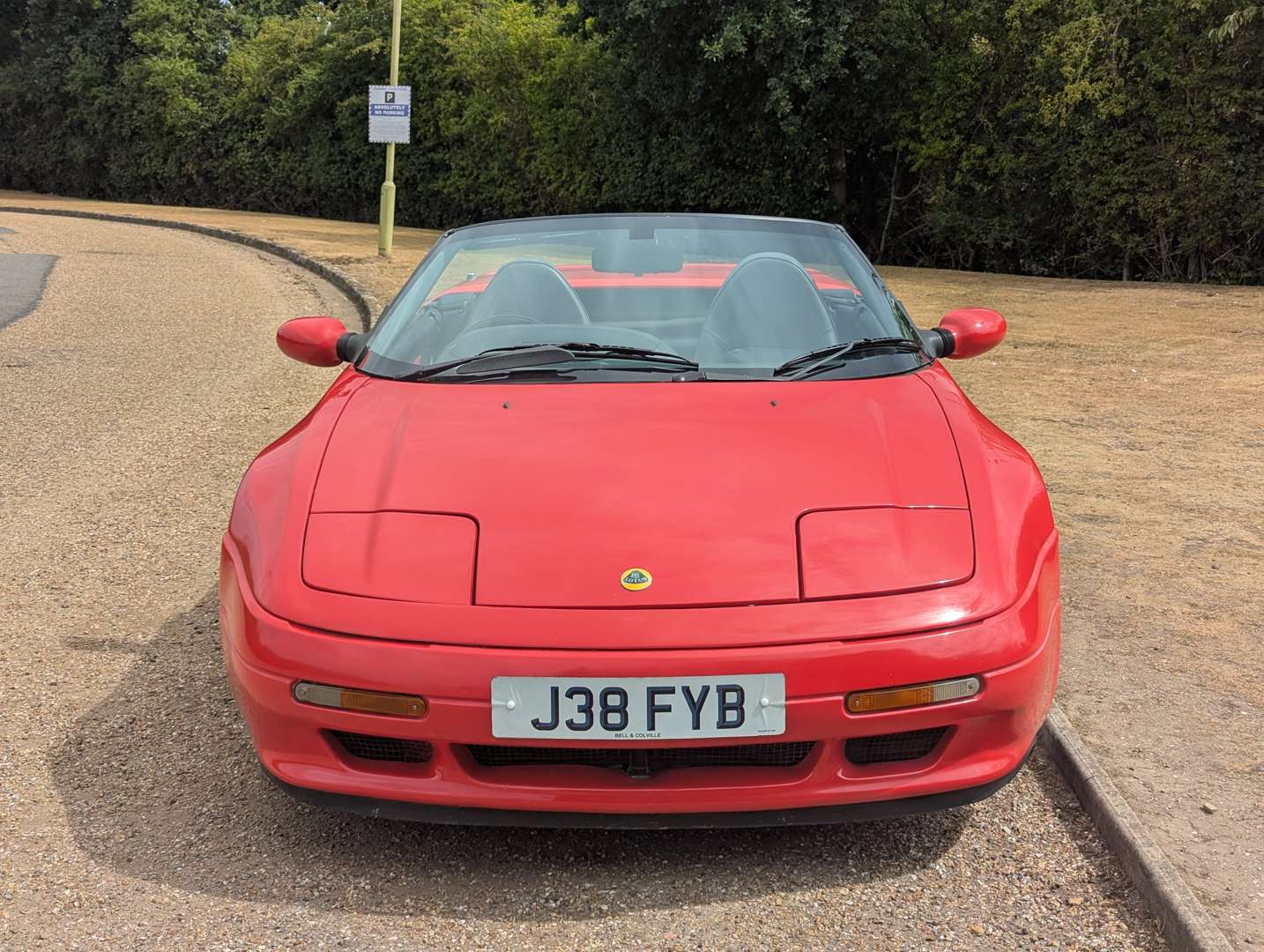<p>1991 LOTUS ELAN SE TURBO</p>