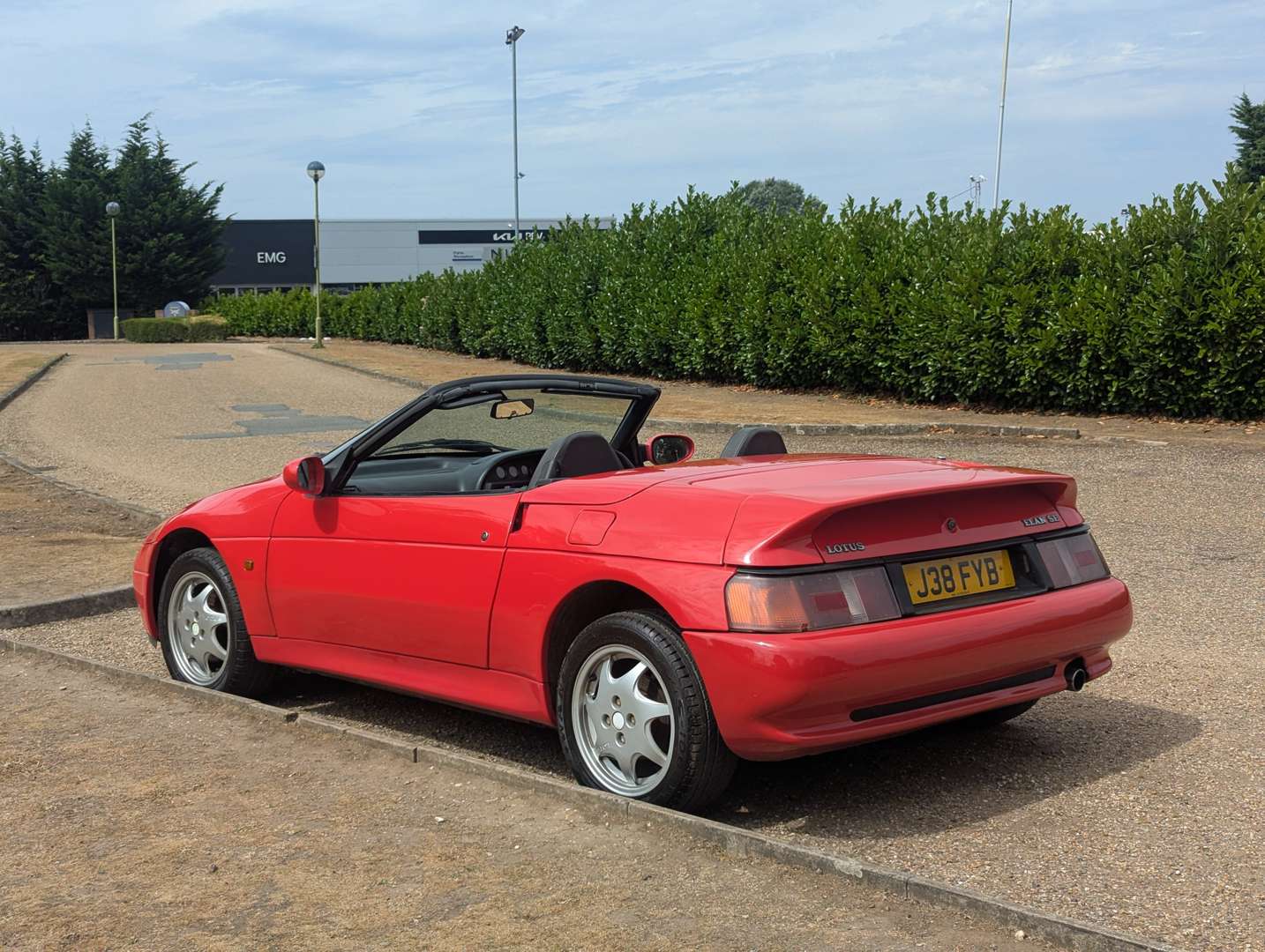 <p>1991 LOTUS ELAN SE TURBO</p>