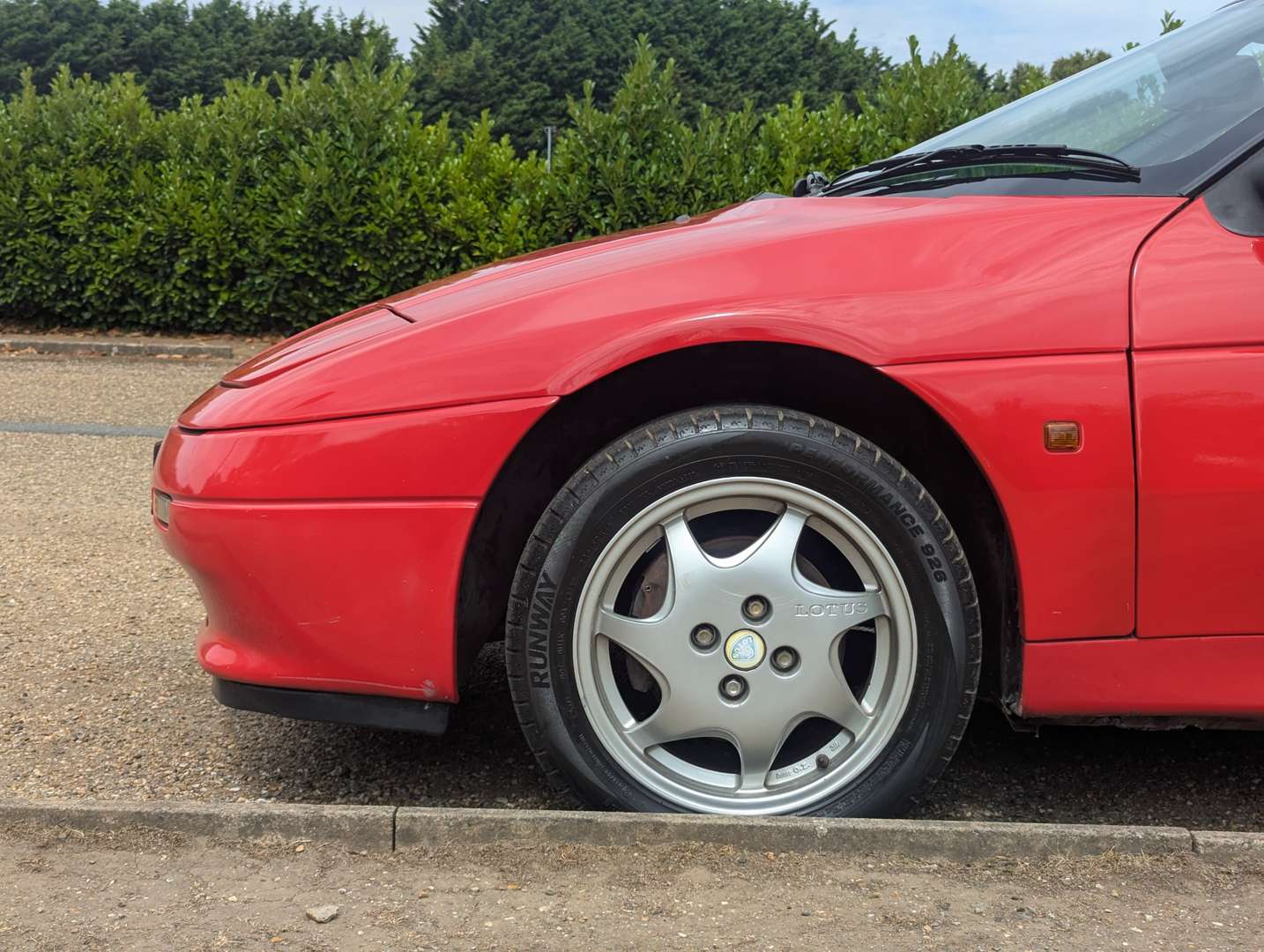 <p>1991 LOTUS ELAN SE TURBO</p>