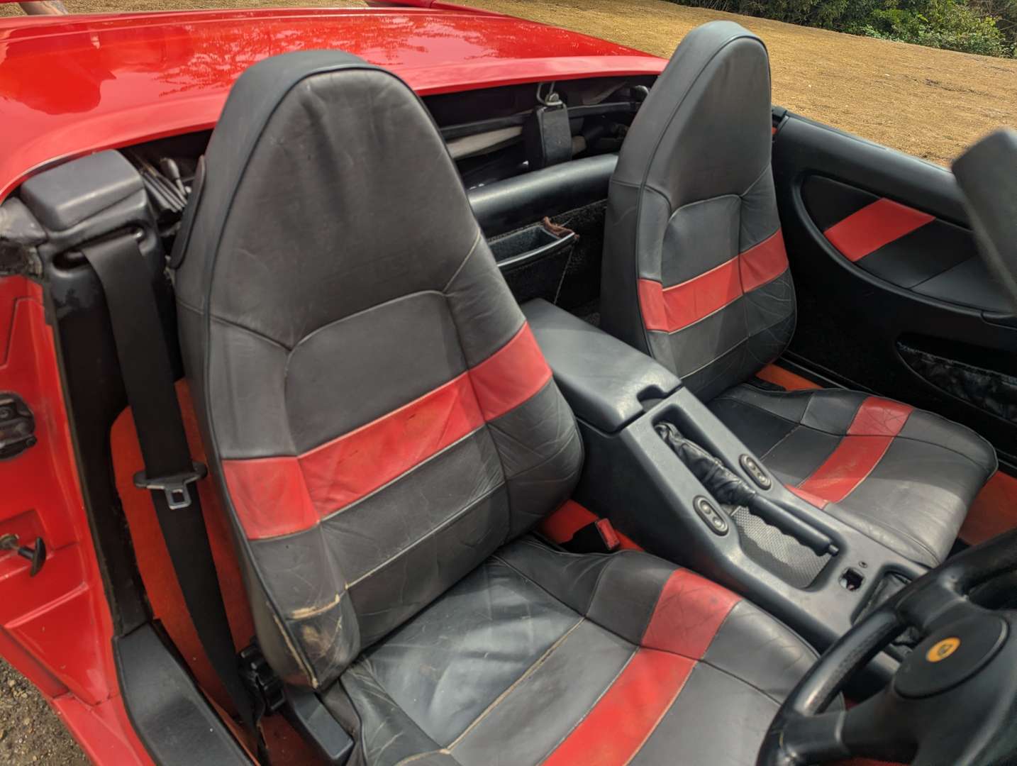 <p>1991 LOTUS ELAN SE TURBO</p>