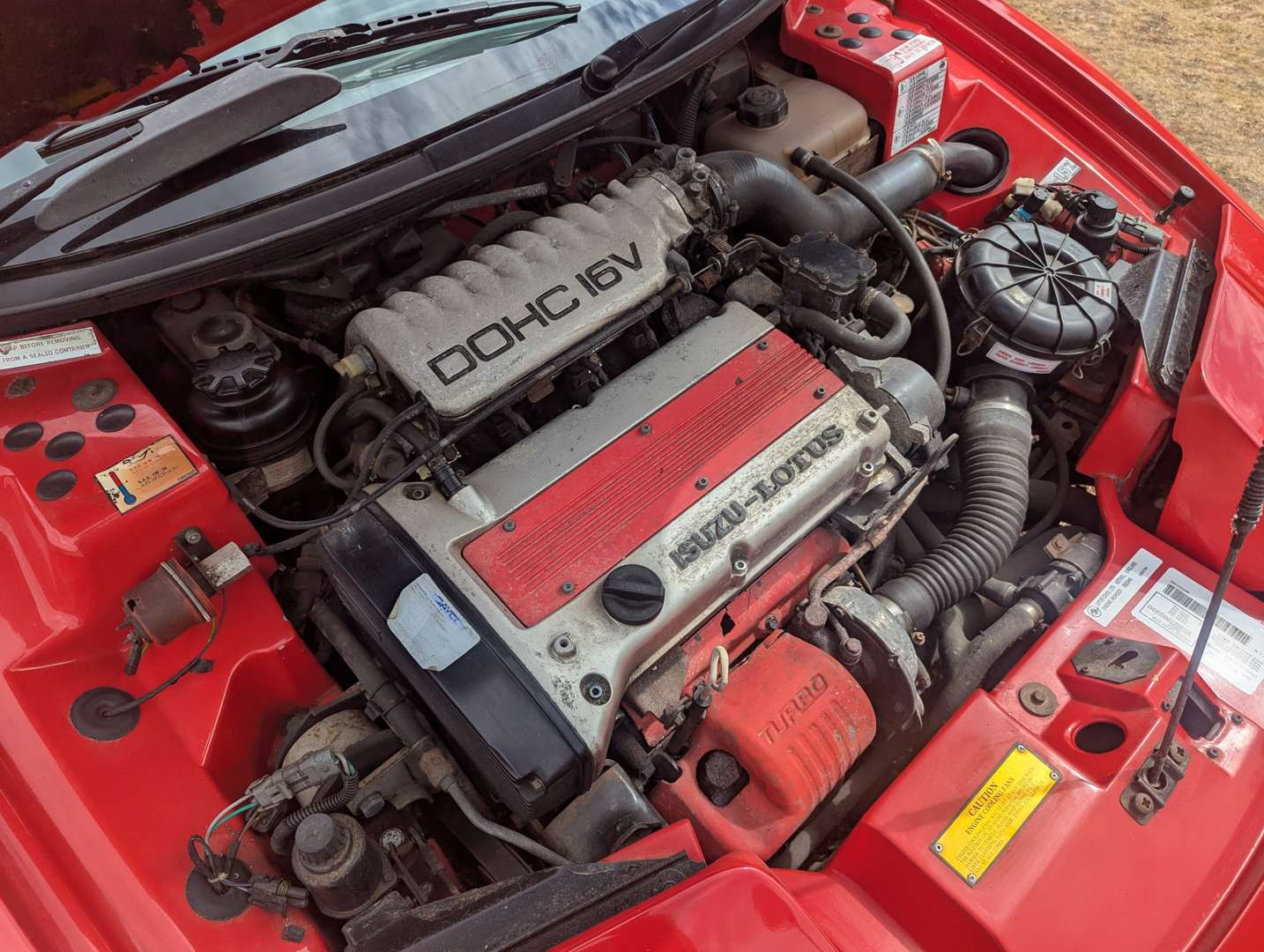 <p>1991 LOTUS ELAN SE TURBO</p>