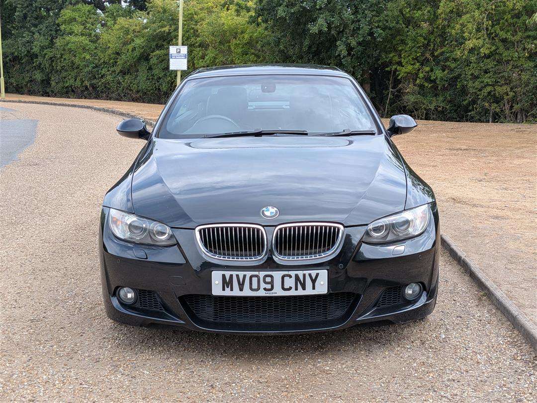 <p>2009 BMW 325I E93 M SPORT</p>