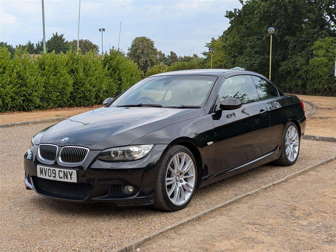 <p>2009 BMW 325I E93 M SPORT</p>