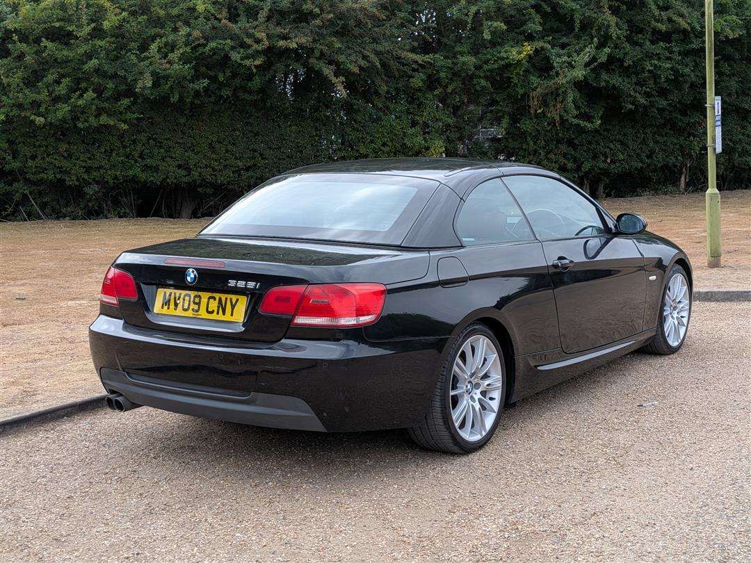 <p>2009 BMW 325I E93 M SPORT</p>