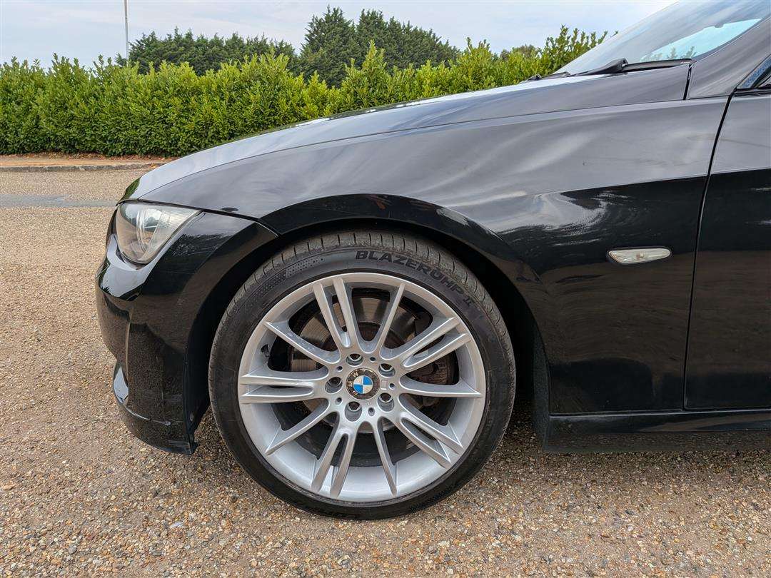 <p>2009 BMW 325I E93 M SPORT</p>