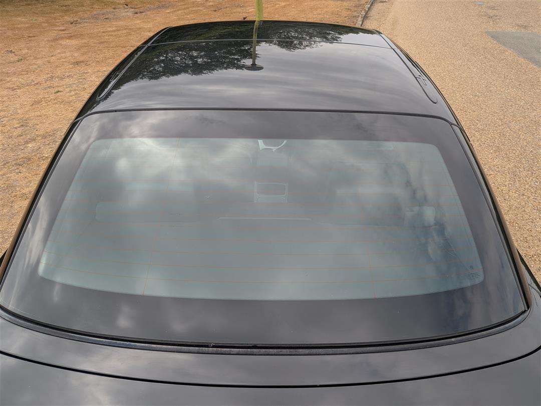 <p>2009 BMW 325I E93 M SPORT</p>