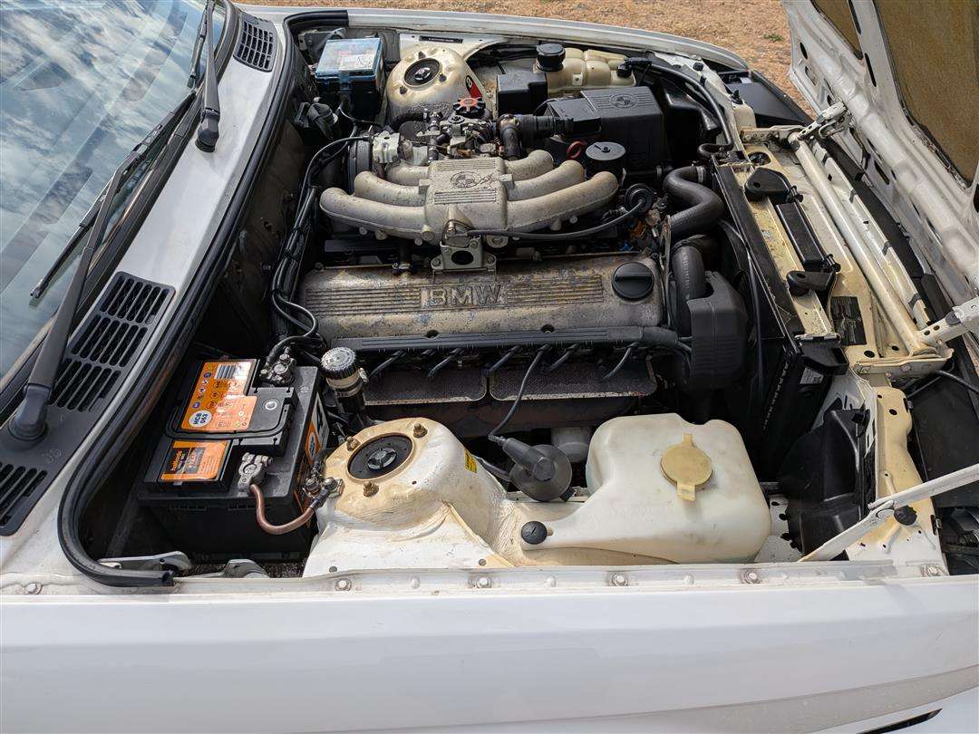 <p>1992 BMW 320I E30 CONVERTIBLE</p>