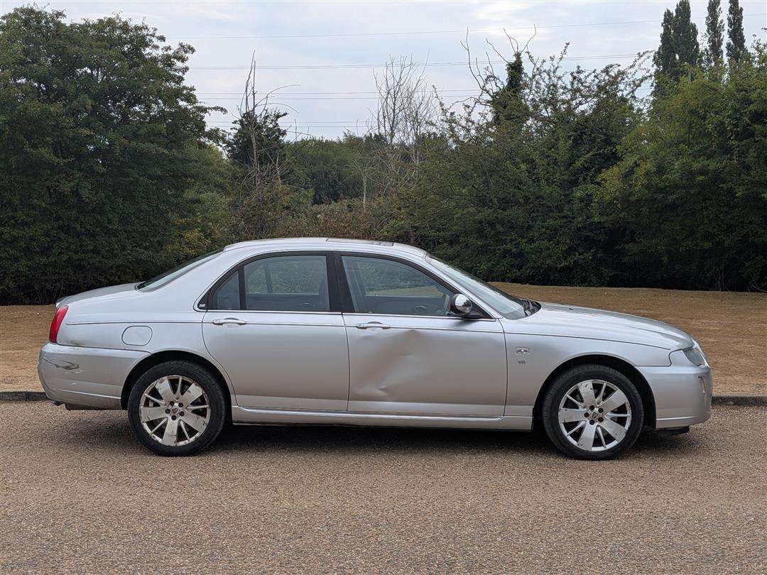 <p>2005 ROVER 75 V8</p>